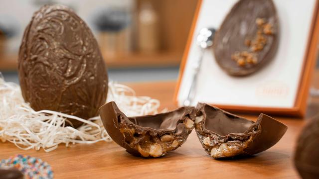 thumbnai do curso Como lucrar na Páscoa: ovo recheado com caramelo de macadâmia