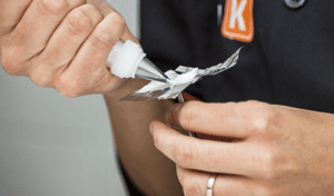 Decoração de bolos com bicos de confeitar: sistema de pressão