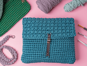 Bolsa prática em crochê