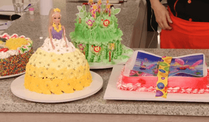 Bolos Infantis: técnicas de papel de arroz e chantilly