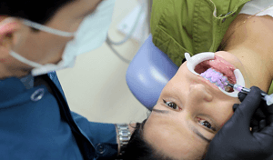 Clareamento dental: técnicas e práticas